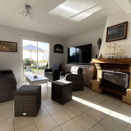 Maison A : Jardin, Terrasse, Wifi, Parking, 3 Chambres, Plages Et Commerces A Proximite - Fr-1-368-402 *